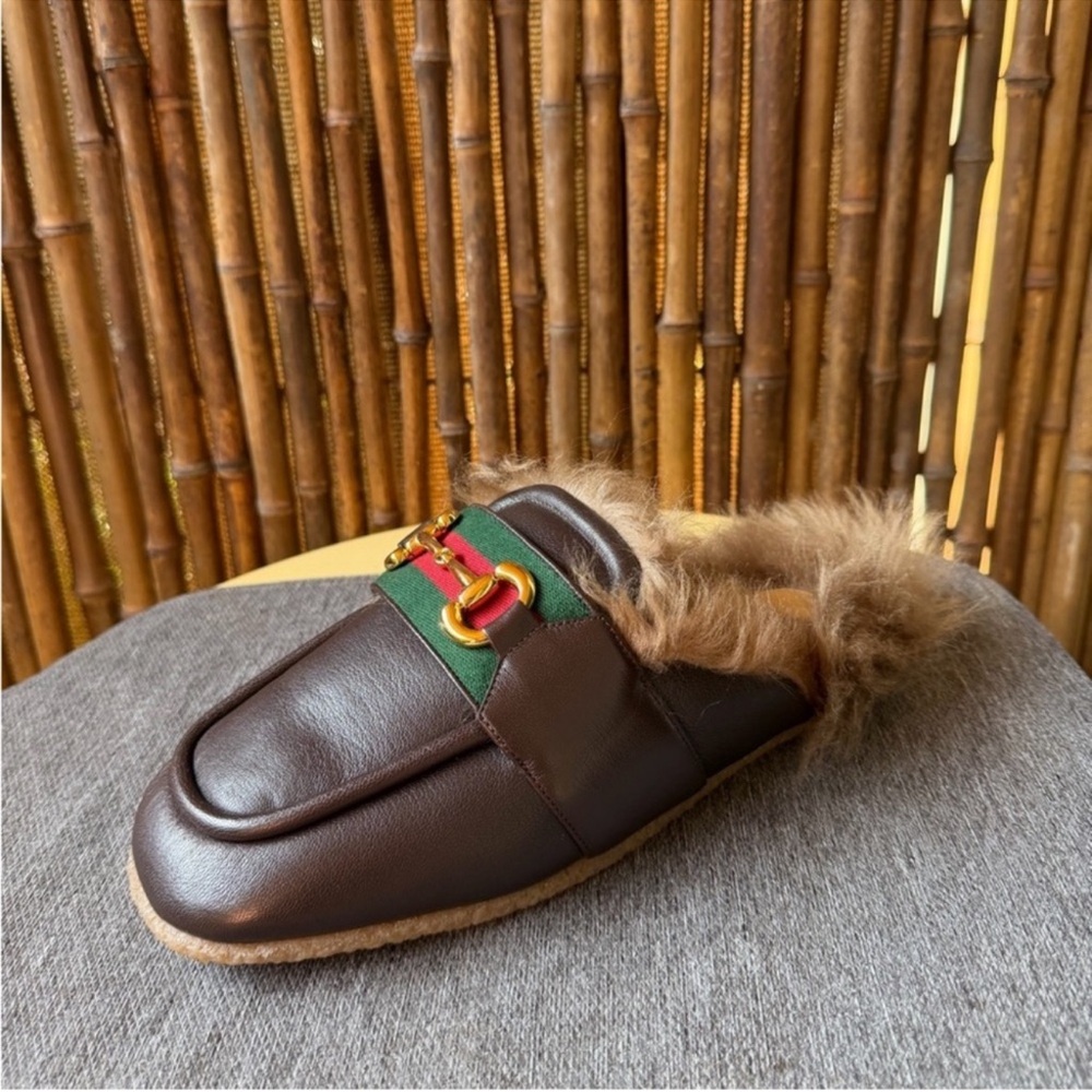 GUCCI men’s fur loafers